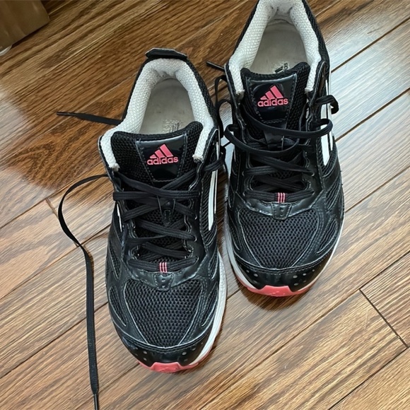 Adidas authentic sneakers size 6-1/2. They are super comfortable and great - Picture 3 of 6